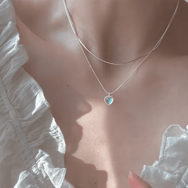 ⁦قلادة جديدة على شكل فراشة رائعة ⁩ - الصورة ⁦7⁩