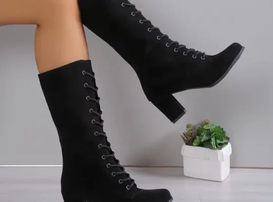 حذاء نسائي
