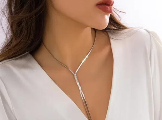 قلادة نسائي