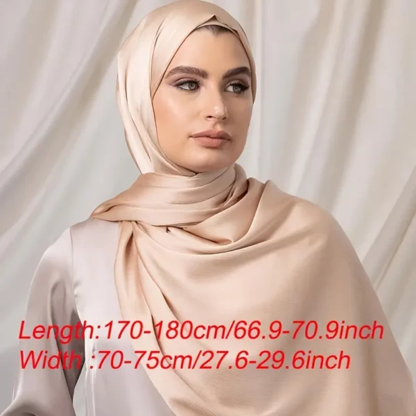 ⁦4 حزمة من الحجاب الساتان الأنيق بلون صلب للنساء⁩ - الصورة ⁦2⁩