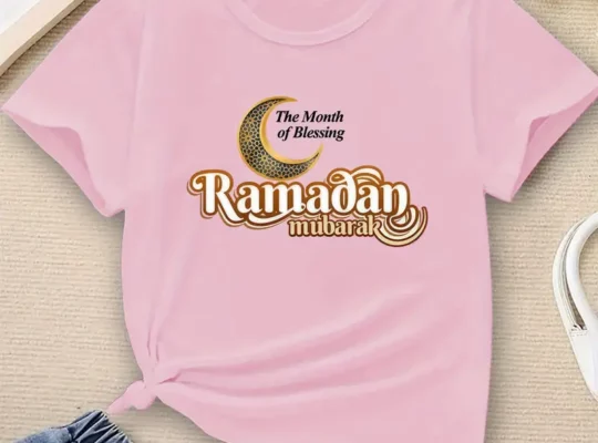تصميم جرافيتي رمضان شهر البركة والقمر الأنيمي الرسوم