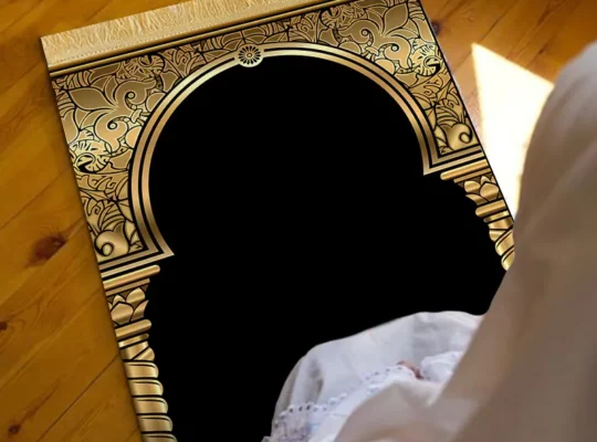 1 قطعة سجادة صلاة مسلمة بأسلوب قديم – مخمل ذهبي مع شرابات