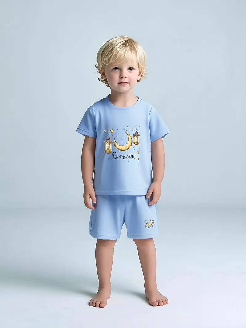 طقم من قطعتين للأولاد بنقشة عيد رمضان الإبداعية المريحة، تيشيرت بأكمام قصيرة وشورت متعدد الوظائف، رائع، خفيف ومريح، ملابس صيفية خارجية