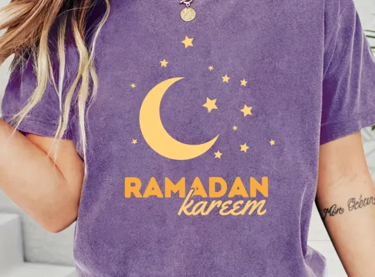 تيشيرت نسائي مستوحى من رمضان