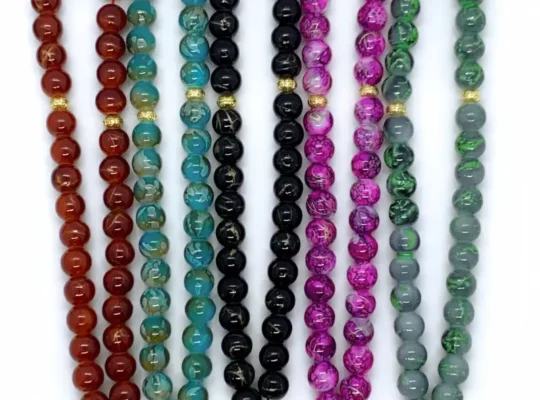 33 قطعة من تسبيح الزجاج الأنيق مع شراشيب