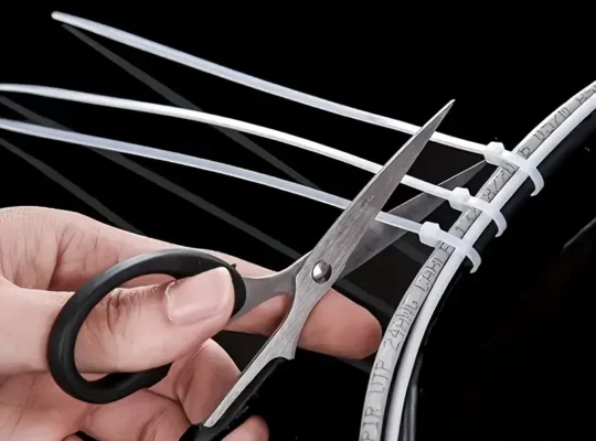 200 قطعة من ربطات الكابلات النايلون المتينة
