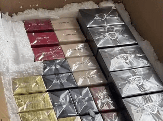 عطر نسائي فاخر