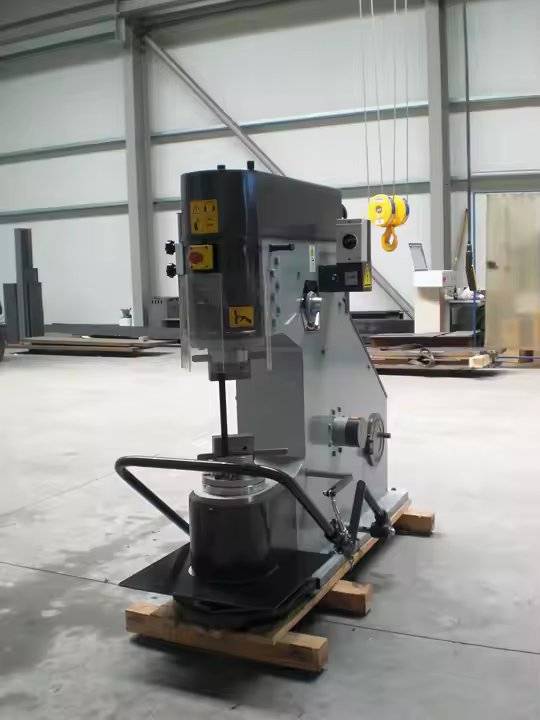 آلة تشكيل المعادن بالهواء المضغوط عالية الجودة بسعر مناسب لروسيا والهند وتايلاند والمملكة المتحدة - الصورة 2