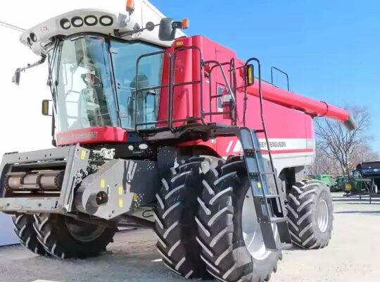 آلات زراعية رخيصة الثمن حصادة Massey Ferguson 9560 / حصادة زراعية مستعملة إلى حد ما