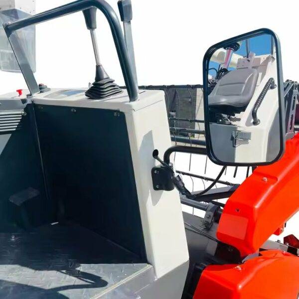 ⁦حصادة Kubota Full Feeding مستعملة لفول الصويا والأرز 688q DC70⁩ - الصورة ⁦2⁩