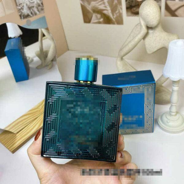 ⁦للبيع بالجملة عطر رجالي 30-50 بخاخ⁩ - الصورة ⁦2⁩