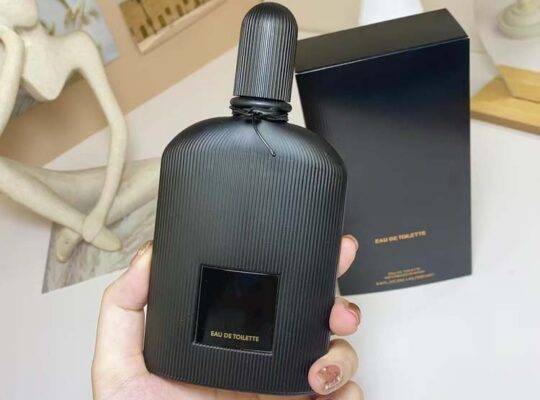 عطر رجالي توم عطر رجالي أصلي يدوم طويلاً