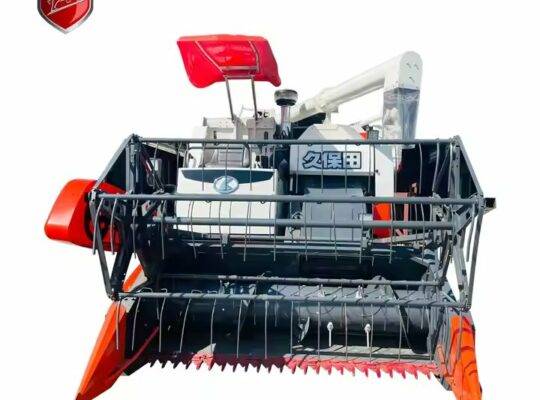 حصادة Kubota Full Feeding مستعملة لفول الصويا والأرز 688q DC70
