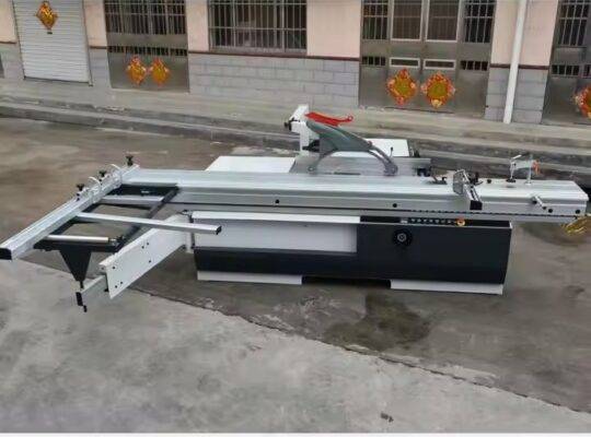 منشار لوحي منزلق من Altendorf مقاس 3200 مم، منشار قطع الأخشاب، آلات منشار الخشب