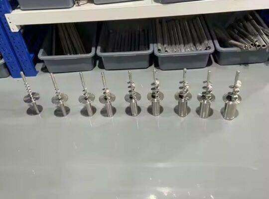 ماكينة تعبئة بودرة التوابل نصف أوتوماتيكية من ماركة FILLING AUTO BRAND