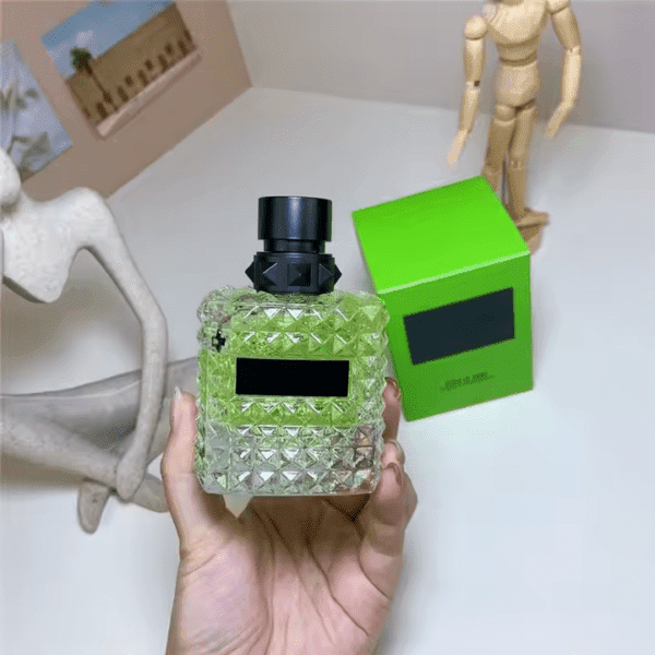 ⁦عطر أصلي فاخر من العلامة التجارية⁩ - الصورة ⁦3⁩