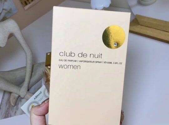 ملهى ليلي Revelry ، نادي مثالي Eau de Perfect Club Nuit Sillage من armau