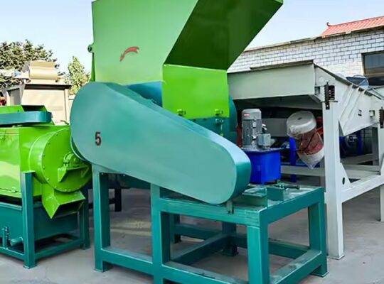 آلات سحق البلاستيك عالية الجودة المعتمدة من CE آلة سحق النفايات البلاستيكية PE PP PVC PET