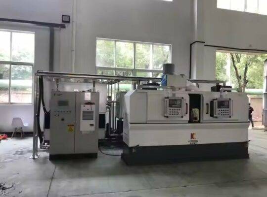 أدوات آلة التبريد بالحث CNC العمودية مع نظام التحكم الرقمي الكامل للمعالجة الحرارية بالحث للأعمدة والتروس