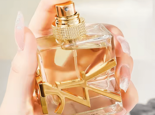عطور رجالية حريّة من الفيرومون