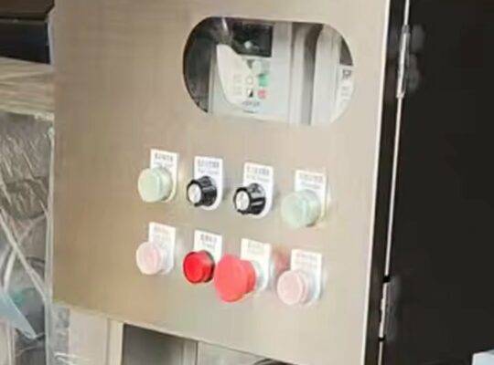 آلة تقطيع الخضروات الكهربائية الأوتوماتيكية عالية الجودة، آلة تقطيع مكعبات الخضروات الورقية للبيع