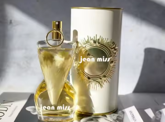 عطر جسم نسائي عالي الجودة بخاخ جان بول