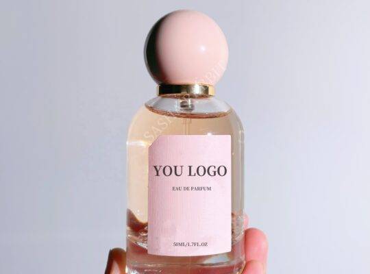 عطور نسائية بتصميم أصلي للعلامة التجارية