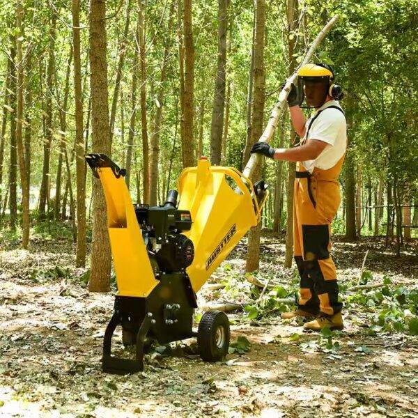 ⁦أوستر OEM شهادة CE آلات الغابات معالج الحطب 6.5HP البنزين كسارة الخشب آلة تقطيع الخشب الصغيرة⁩ - الصورة ⁦3⁩