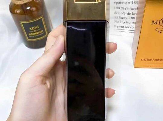عطر رجالي عطر أصلي عالي الجودة