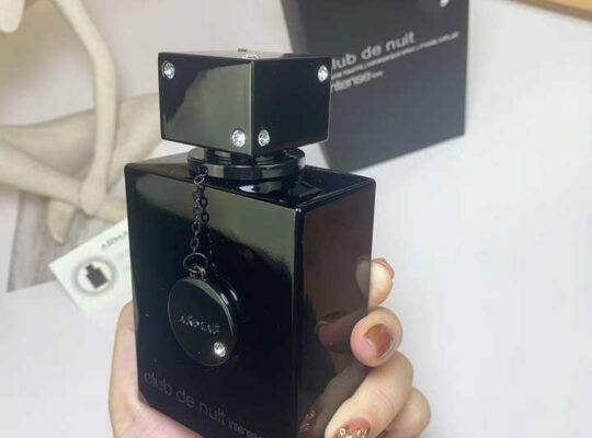 عطر سيدات ورجالي عالي الجودة 105 مل
