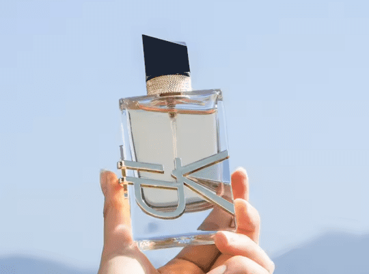 عطر فري ووتر النسائي