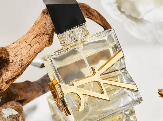 عطور رجالية حريّة من الفيرومون