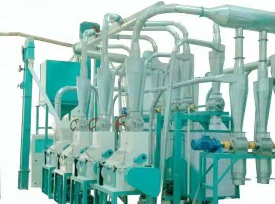 مطاحن أسطوانية أوتوماتيكية لطحن حبوب الذرة للبيع الساخن