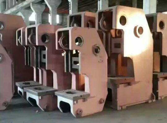 أحدث تكنولوجيا آلة اللكم CNC سعر آلة الضغط الهيدروليكية الصغيرة ذات الإطار C J23-10T