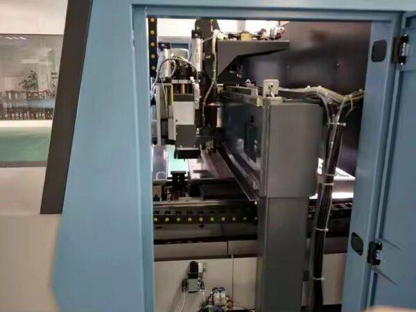 ⁦ماكينة حفر وتثقيب أوتوماتيكية من 6 جوانب من Hicas Woodworking CNC⁩ - الصورة ⁦4⁩