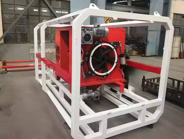 ماكينة قطع كوكبية هيدروليكية بحالة جديدة، ماكينة مساعدة بلاستيكية لأنابيب ألواح الرغوة البلاستيكية، يتم التحكم فيها بواسطة PLC