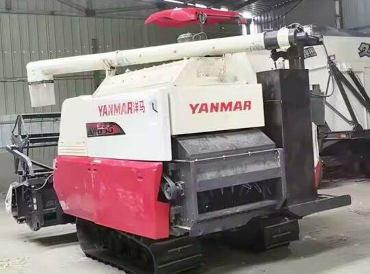 آلة حصاد الأرز AW85G مستعملة بسعر منخفض