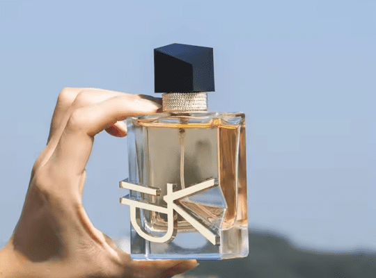 عطر فري ووتر النسائي