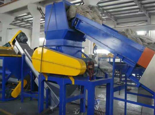 آلة تكسير الزجاجات البلاستيكية الصناعية SWP-1200، آلة تكسير إعادة تدوير الأنابيب