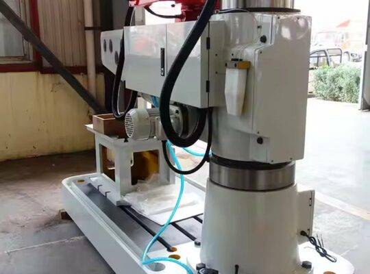 سعر آلة الحفر الهيدروليكية ذات الذراع الشعاعي الصغيرة Z3050X16 لآلات الحفر ذات الذراع الشعاعي الصغيرة المعدنية