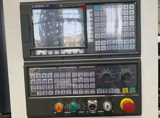 آلة الحفر CNC العمودية الصغيرة ZK5150 ذات التغذية الآلية للحفر والنقر 50 مم