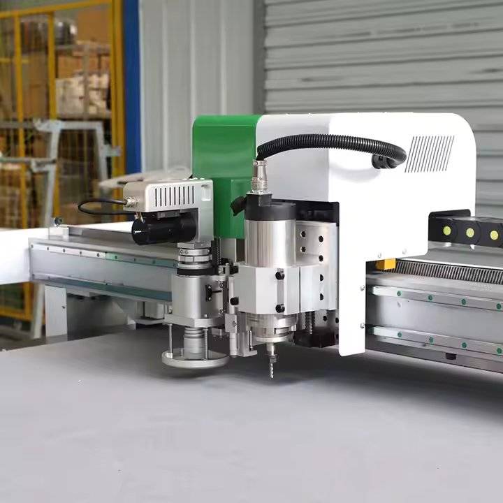 آلة قطع قوالب علب الكرتون لصانع ملصقات الأكريليك لطب الأسنان، آلات قطع البلاستيك - الصورة 4