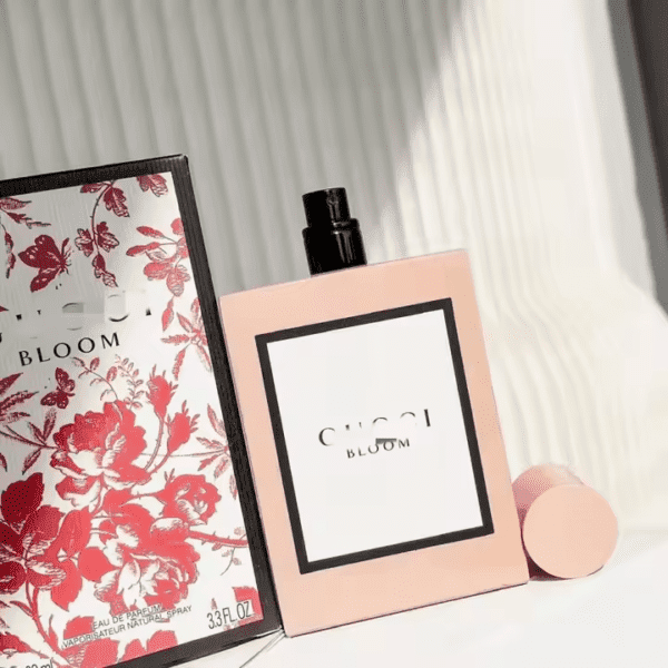 ⁦عطر نسائي فاخر يدوم طويلاً⁩ - الصورة ⁦6⁩