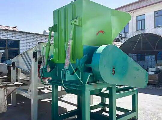 آلات سحق البلاستيك عالية الجودة المعتمدة من CE آلة سحق النفايات البلاستيكية PE PP PVC PET