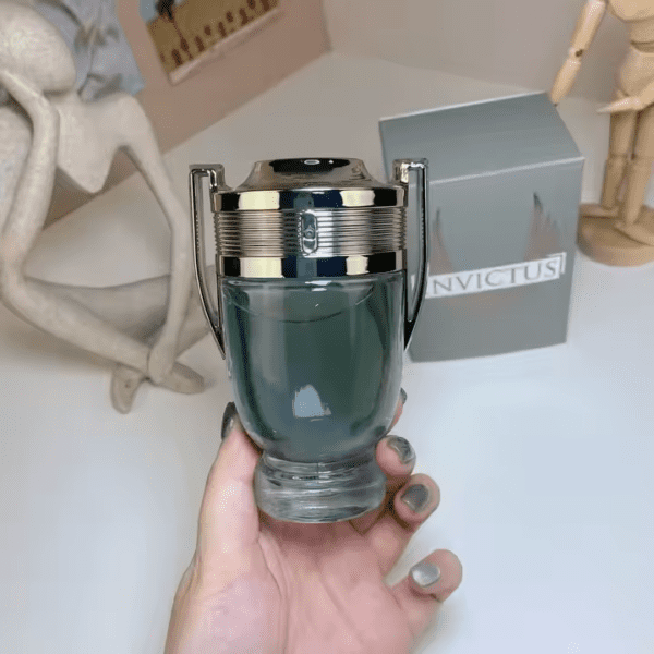 عطر رابان باكو محارب لا يقهر
