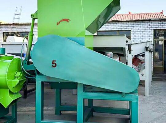 آلات سحق البلاستيك عالية الجودة المعتمدة من CE آلة سحق النفايات البلاستيكية PE PP PVC PET