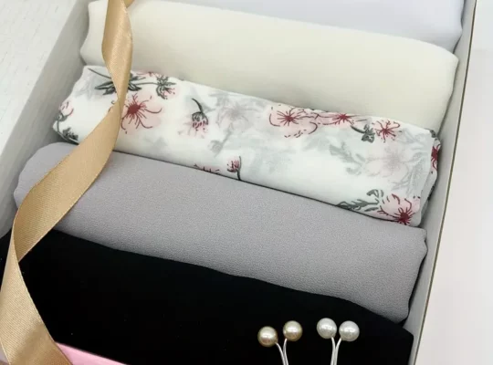 صندوق مختلط من الشيفون بلون سادة ومطبوع