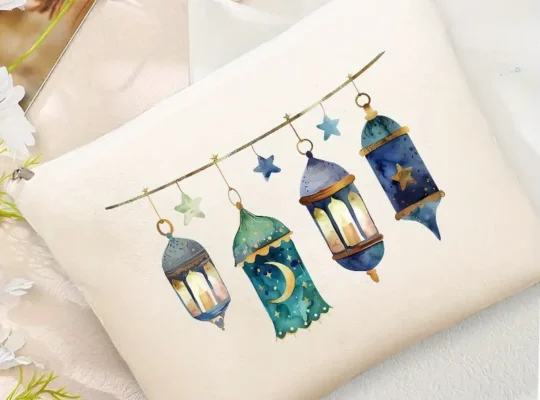 حقيبة مكياج قماشية أنيقة بتصميم فانوس رمضان
