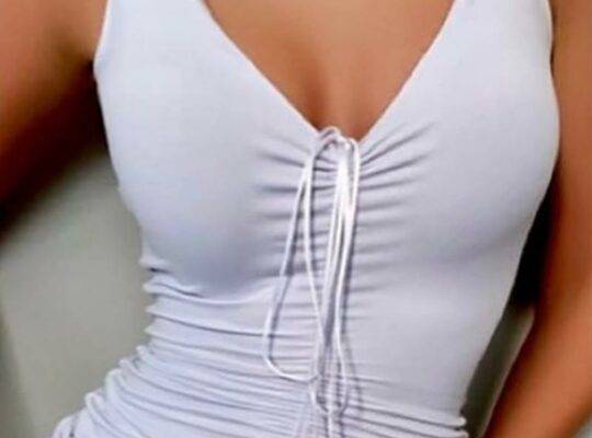 فستان ضيق مع رباط سحب قصير