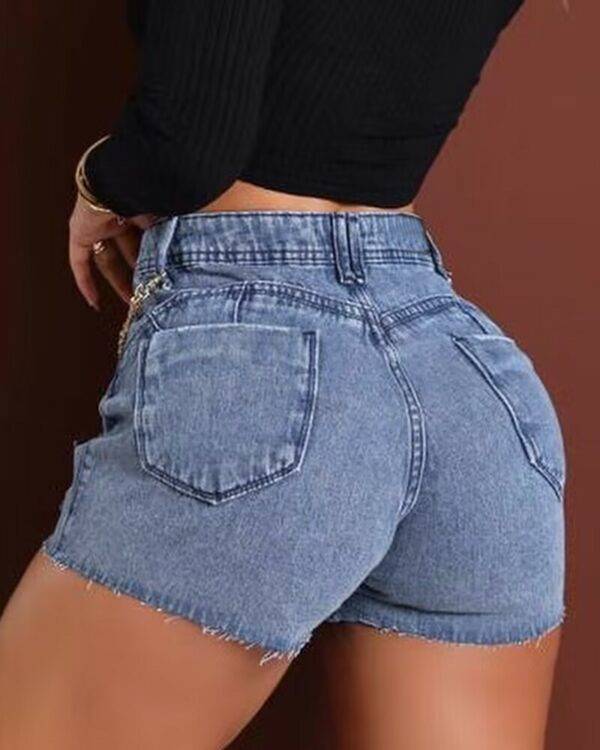 ⁦شورت جينز بسلسلة⁩ - الصورة ⁦4⁩